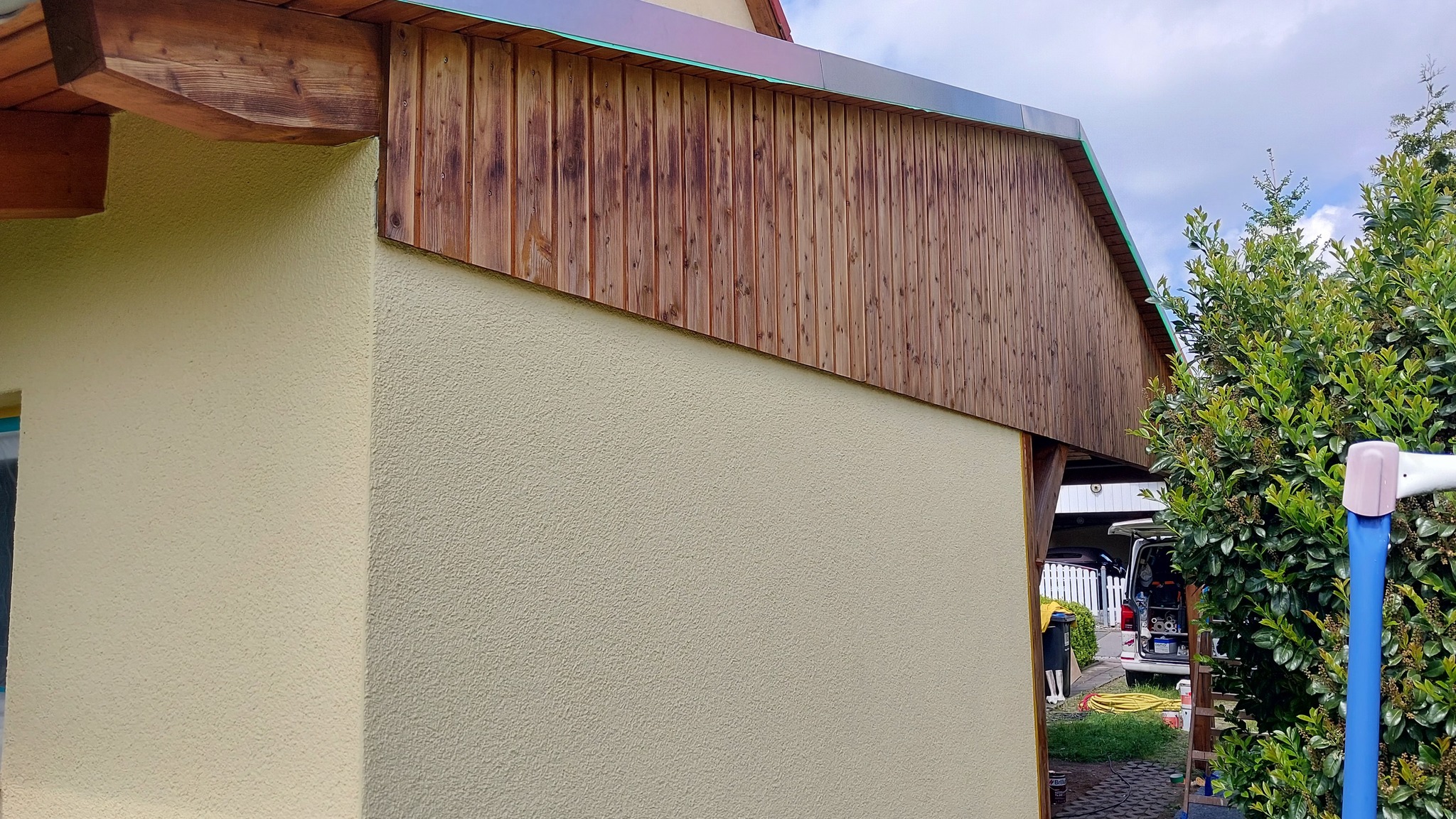 fachgerechter Holzschutz für die Fassade